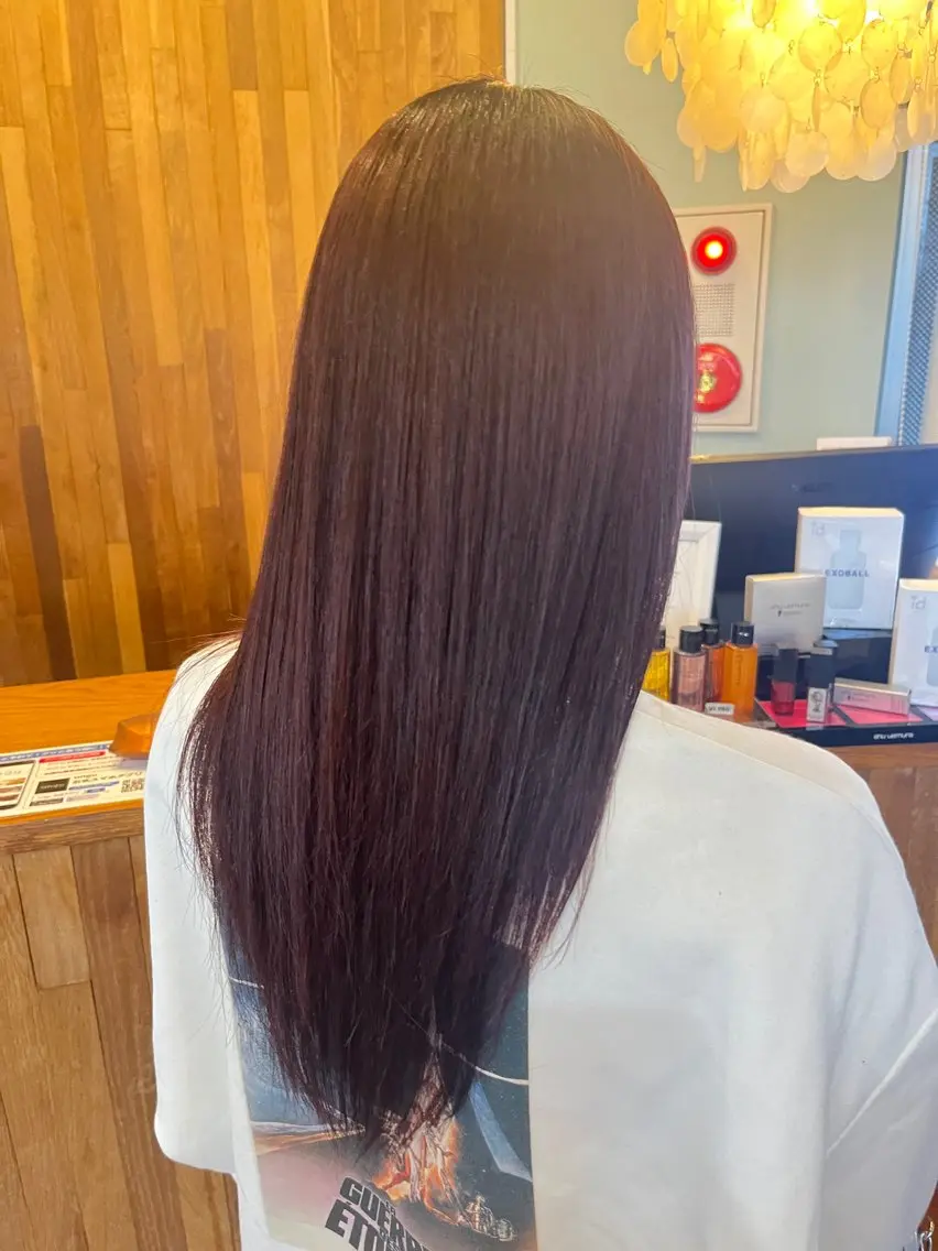 ロング ピンクブラウン カット ヘアカラー 長南 やよいのヘアスタイル