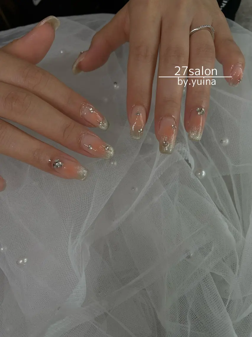 ネイル チークネイル マグネットネイル ハンドネイル 27salon yuinaのネイルデザイン