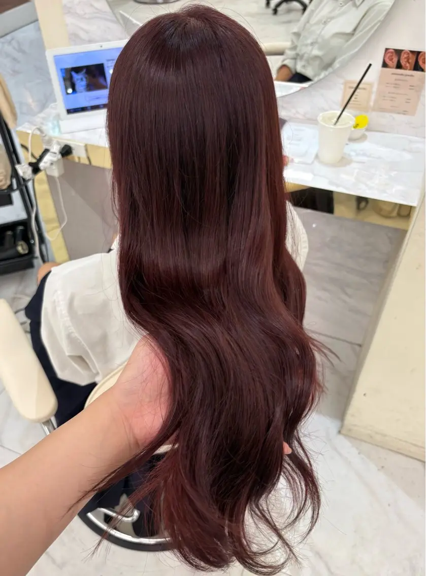 ロング カラー ケアカラー 透明感カラー ピンクカラー ローズカラー くびれヘア ヘアカラー aku💞韓国風🩷 ピンクカラー🎀🩷のヘアスタイル