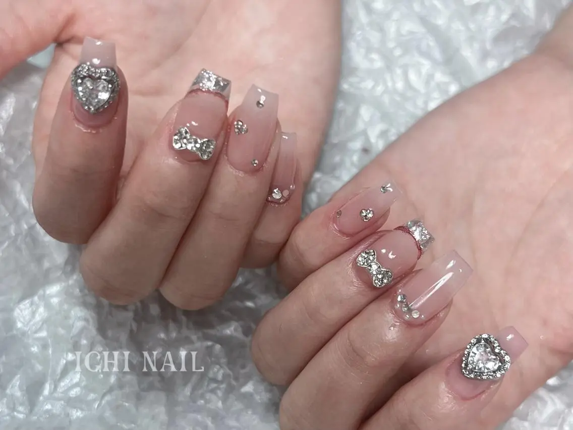 ネイル ハンドネイル 🧚🏻‍♀️ NOHA🎀のネイルデザイン