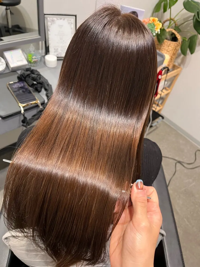 カラー パーマ 髪質改善 縮毛矯正 カット 縮毛矯正 トリートメント 堀越 エリのヘアスタイル