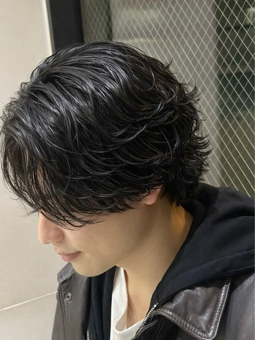 ミディアム パーマ メンズ カット パーマ トリートメント 🇺🇸サーフカール 🇺🇸ケンシロウのヘアスタイル