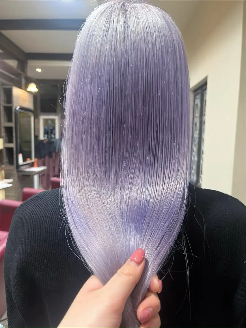 カラー ブリーチ ハイトーンカラー ラベンダーカラー 森 理音のヘアスタイル