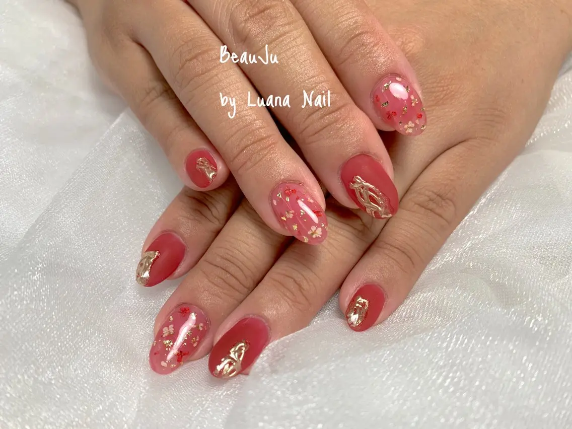 ネイル マットネイル ミラーネイル ハンドネイル BeauJu by Luana Nailのネイルデザイン