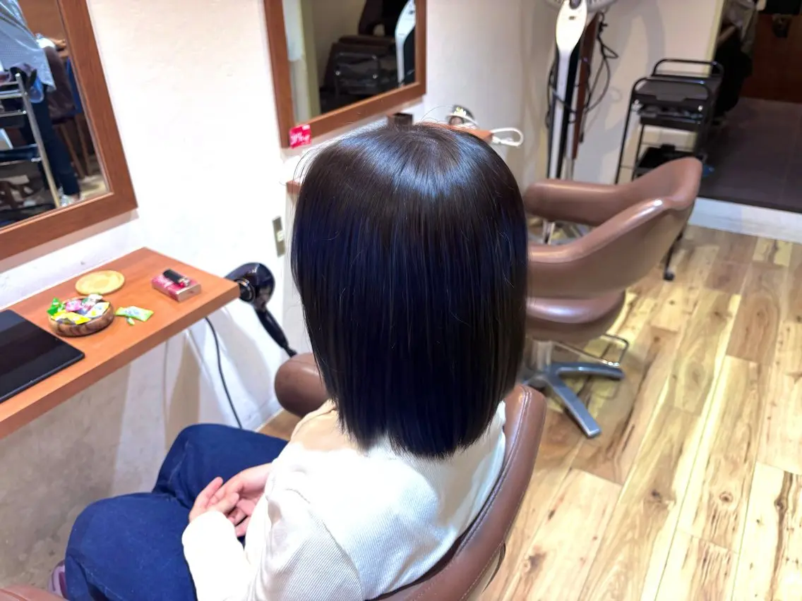 ミディアム カラー ブリーチ ブルーカラー 透明感カラー デザインカラー デート 🩷RIHO 🩷のヘアスタイル