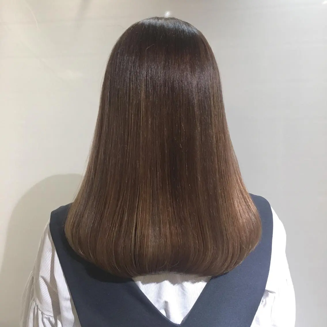 セミロング カラー ヘアアレンジ 柔らか垢抜けｶﾗｰと ｶｯﾄ🫧ASUKAのヘアスタイル