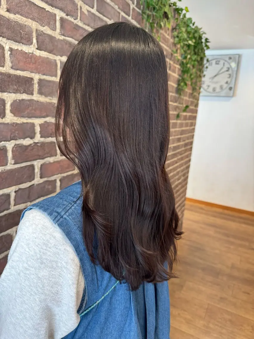 ロング 新井 菜摘のヘアスタイル
