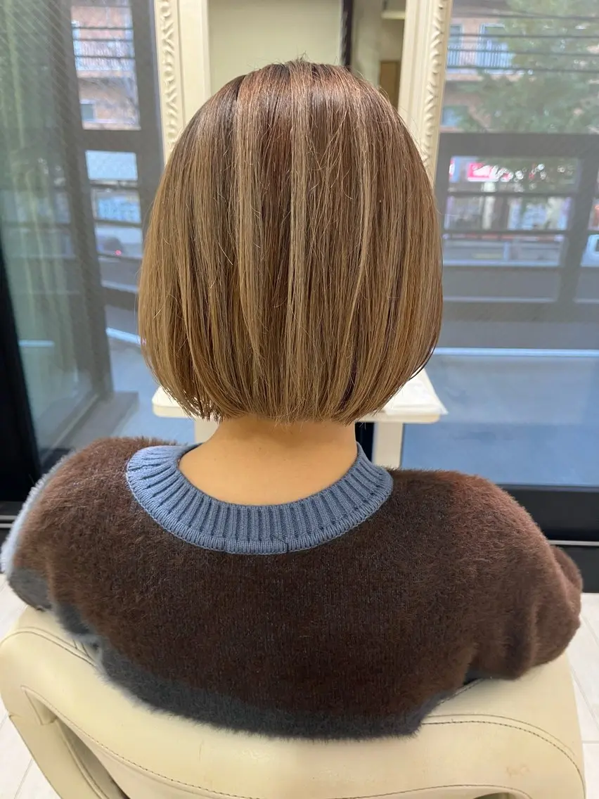 ショート カラー バレイヤージュ レイヤーカット ママ美容師 ＊ヒマワリのヘアスタイル