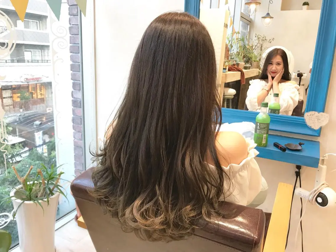 ロング カラー グラデーションカラー グレージュ メンズ指名多数!! 田島史也のヘアスタイル