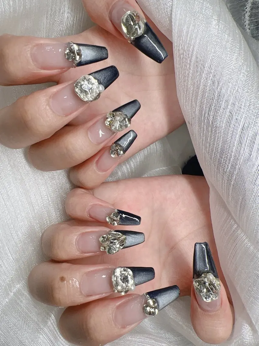 ネイル 長さ出し グラデーション 卒業式 キラキラネイル マグネットネイル ハンドネイル Lee Nails チップ長さだし専門店のネイルデザイン