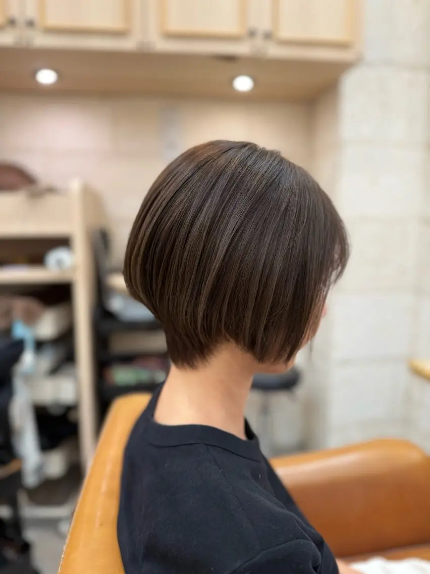 💐【2​〜​3センチカットも可】💐レディースショートスタイルカット＋うる艶ライトトリートメント💇🏼‍♀️の写真