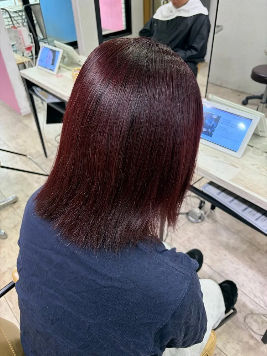 ミディアム カット ヘアカラー トリートメント 🍒Nagisa 🍒のヘアスタイル