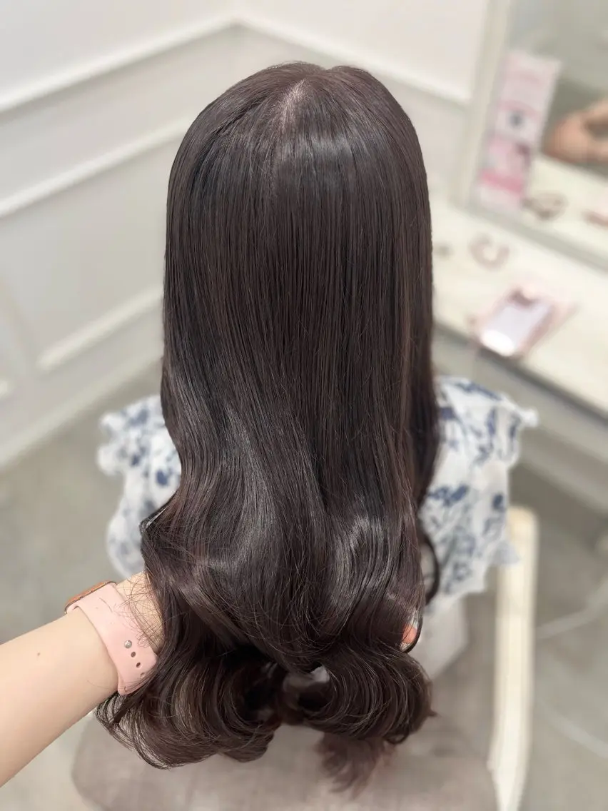 ロング カラー 新井 凪のヘアスタイル