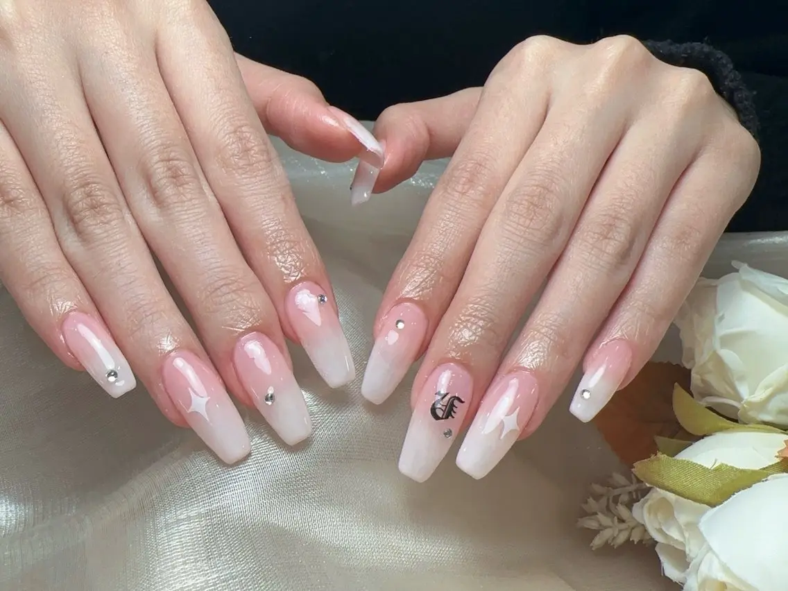 ネイル 長さ出し 持ち込み ハンドネイル ハンドケア 🫧M. nailsのネイルデザイン