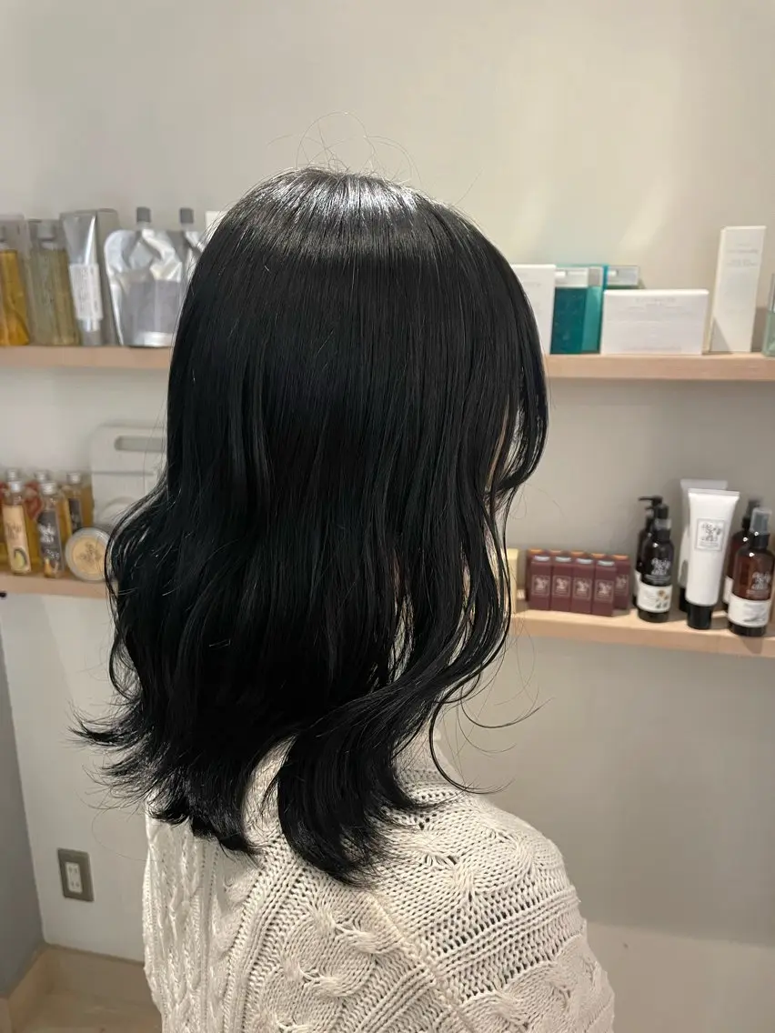 セミロング アイナ ROCCOのヘアスタイル