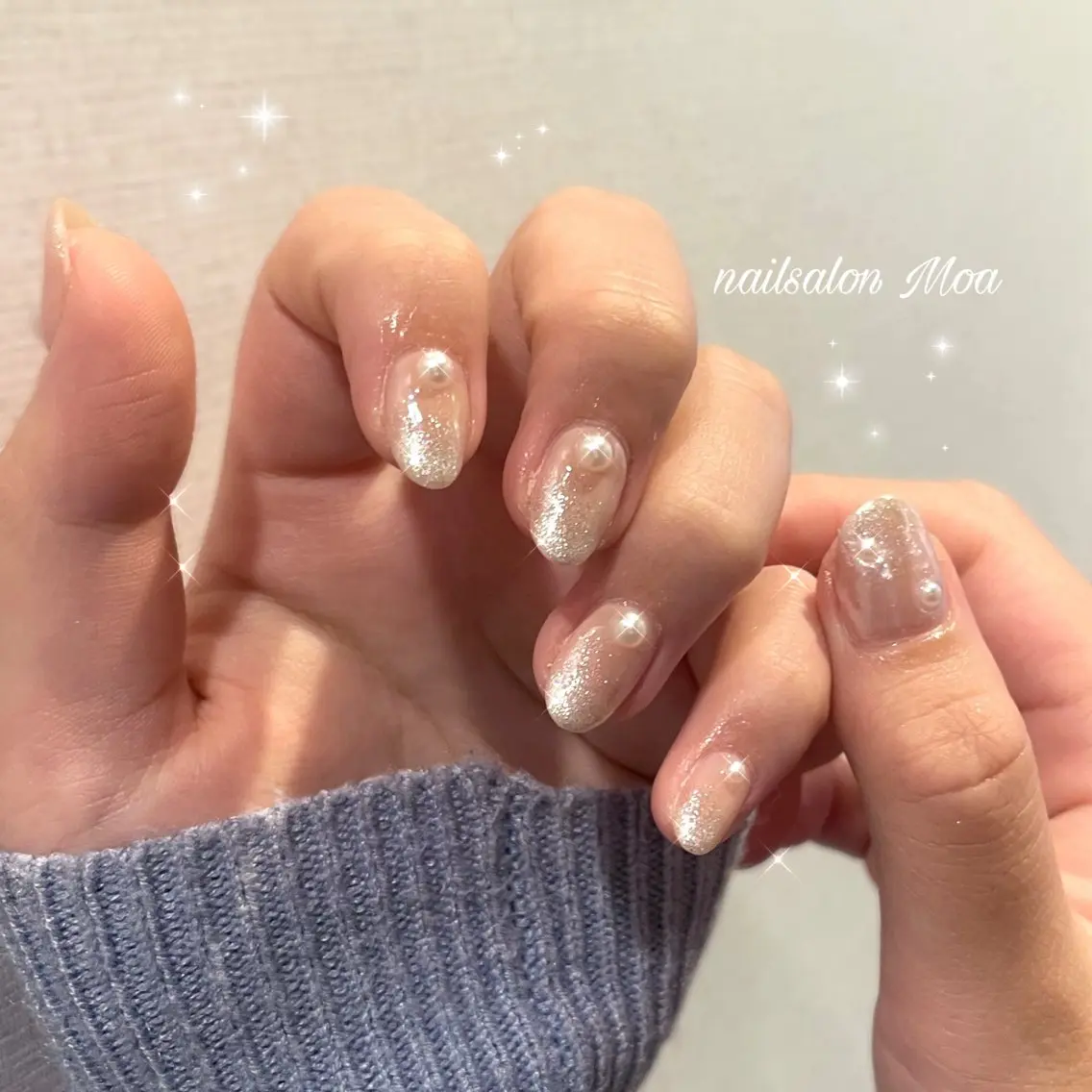 【選べるベースカラー】ラメグラデーション+ストーン10粒の写真