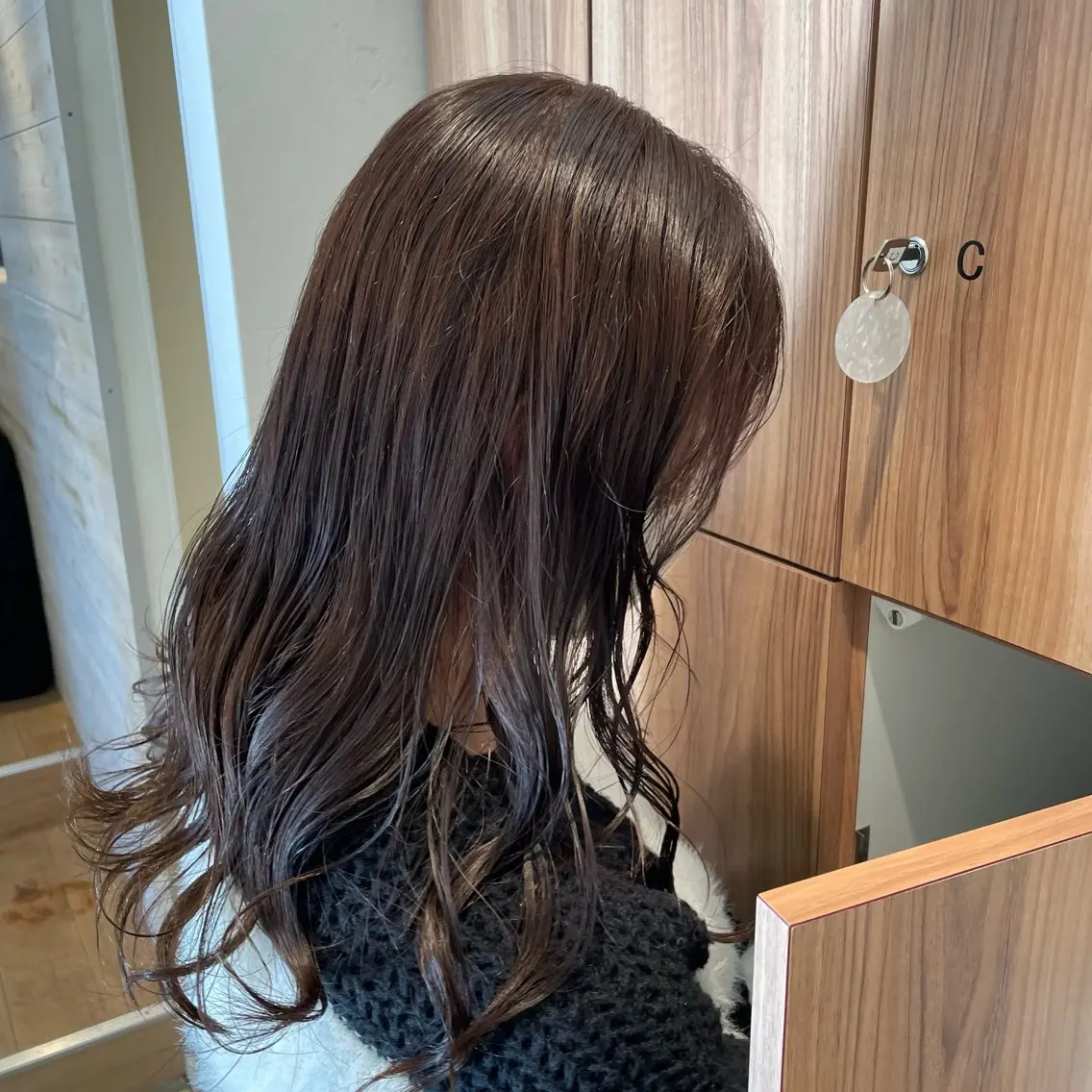 ロング ヘアカラー 小宮山 桃加のヘアスタイル
