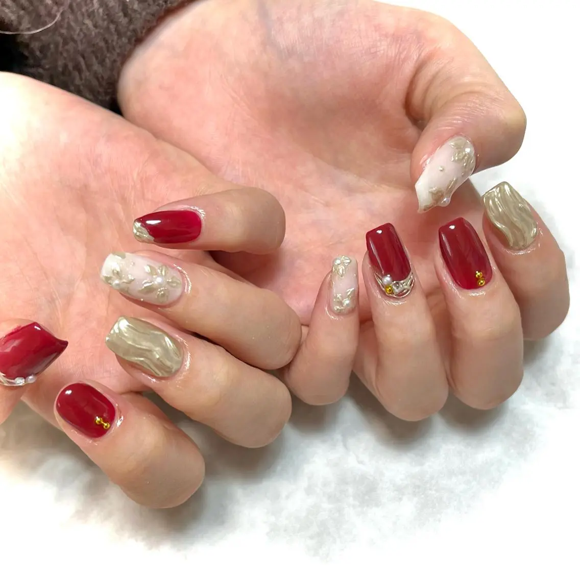 ネイル 成人式 ジェルネイル キラキラネイル 韓国ネイル オフィスネイル nails' it...のネイルデザイン