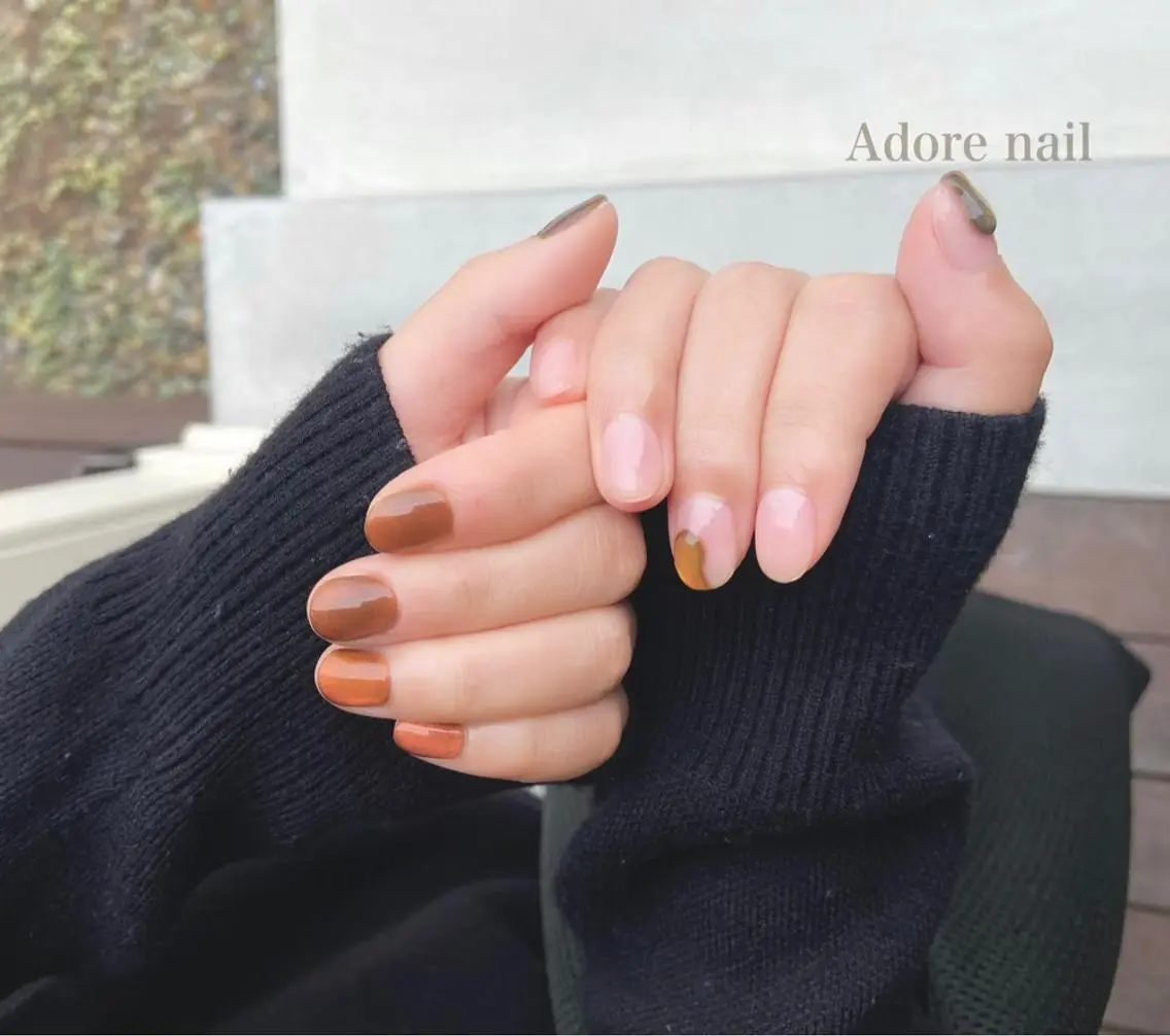 カラー ネイル マツエク・マツパ テラコッタ 成人式 クリアネイル 成人式 マグネットネイル Adore nailのネイルデザイン