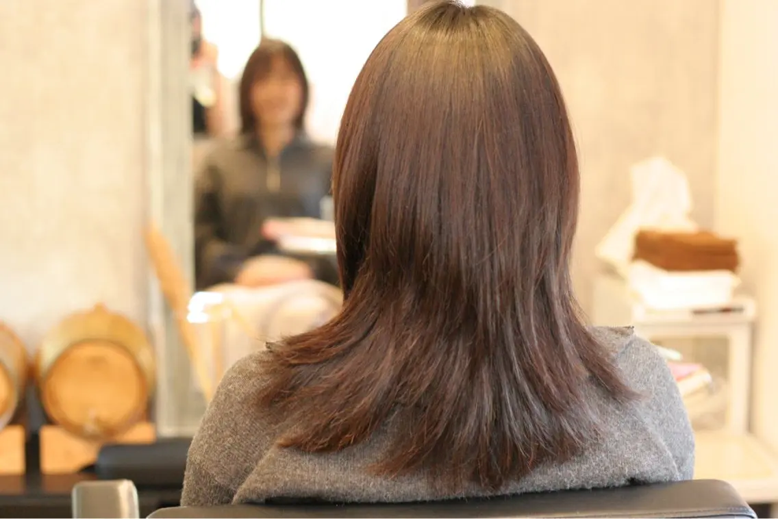 ミディアム ハッシュカット レイヤーカット カット じょん 。のヘアスタイル