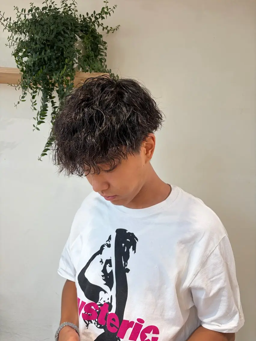 パーマ メンズ カット パーマ カットパーマ/ レイヤー/ココミ🧚のヘアスタイル