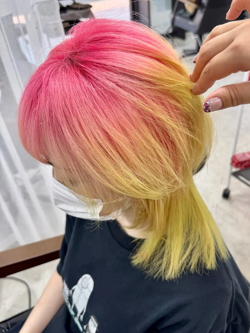 ミディアム カラー デザインカラー カット ヘアカラー トリートメント ヒラガカナ▼ ECLAT HAIRのヘアスタイル