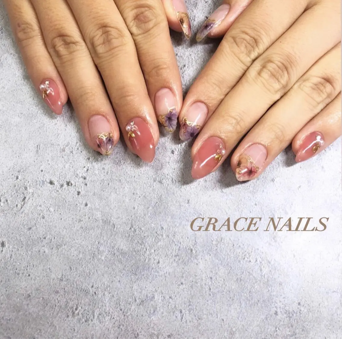 ネイル ハンドネイル フットネイル GRACE NAILSのネイルデザイン