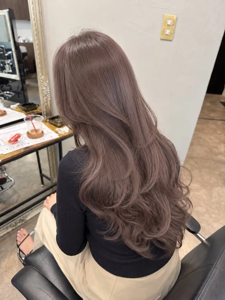 ロング カラー カット ヘアカラー トリートメント 透明感カラー韓国風 レイヤーtudaのヘアスタイル