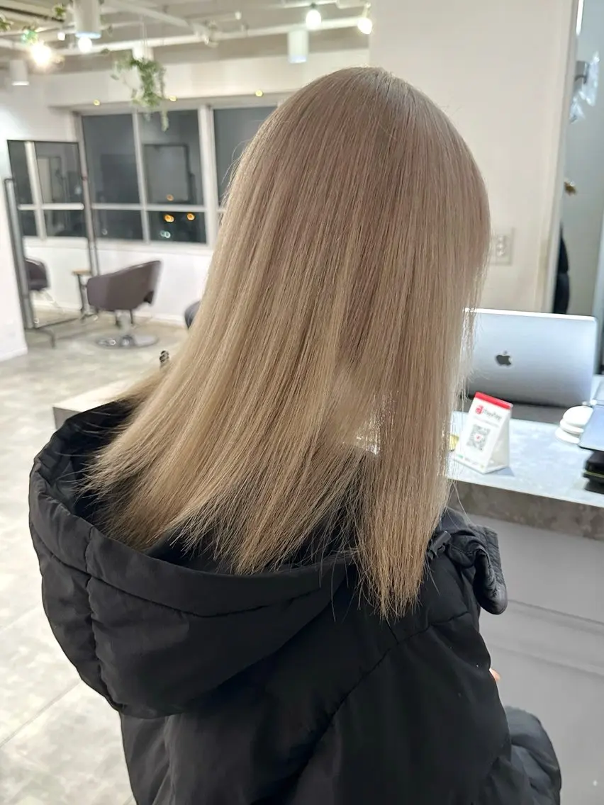 カラー ハイトーン✨髪質 改善🌈🫧RYOのヘアスタイル