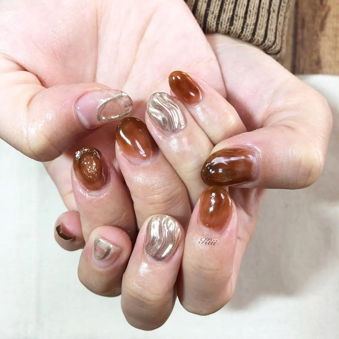 ネイル ブラウン ハンドネイル フットネイル kiii.__ ✴︎*のネイルデザイン