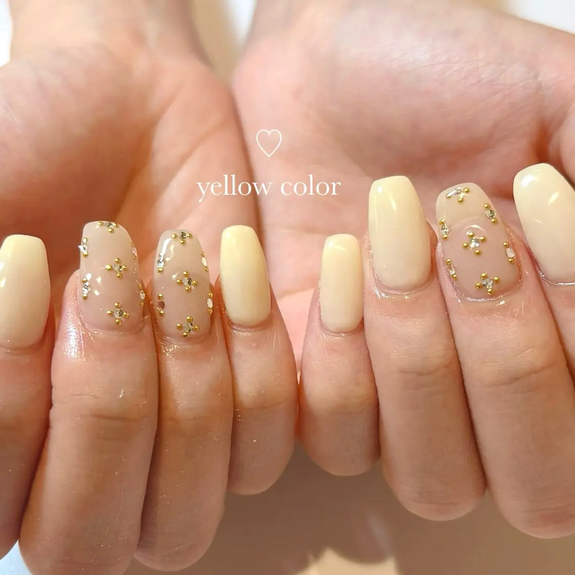 ネイル 黄色 ハンドネイル nail 🐈⬛naokoのネイルデザイン