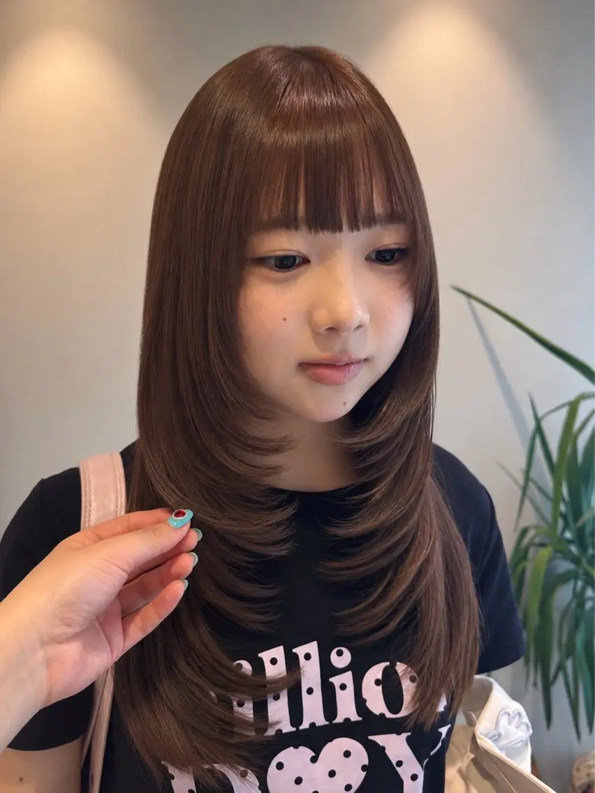 ロング ハイレイヤー レイヤーカット カット ヘアカラー 𝘀𝗮𝗲 ⑅*/ 艶髪/ショートボブのヘアスタイル