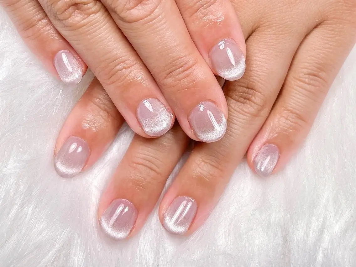 ネイル フレンチネイル マグネットネイル マグネットフレンチ Nail Salon Pikarin🌙のネイルデザイン