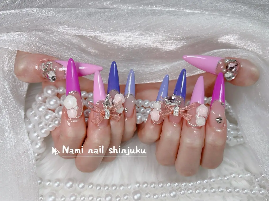ネイル 長さ出し ガーリー 韓国ネイル ロングネイル 持ち込み ハンドネイル Nami nail salonのネイルデザイン