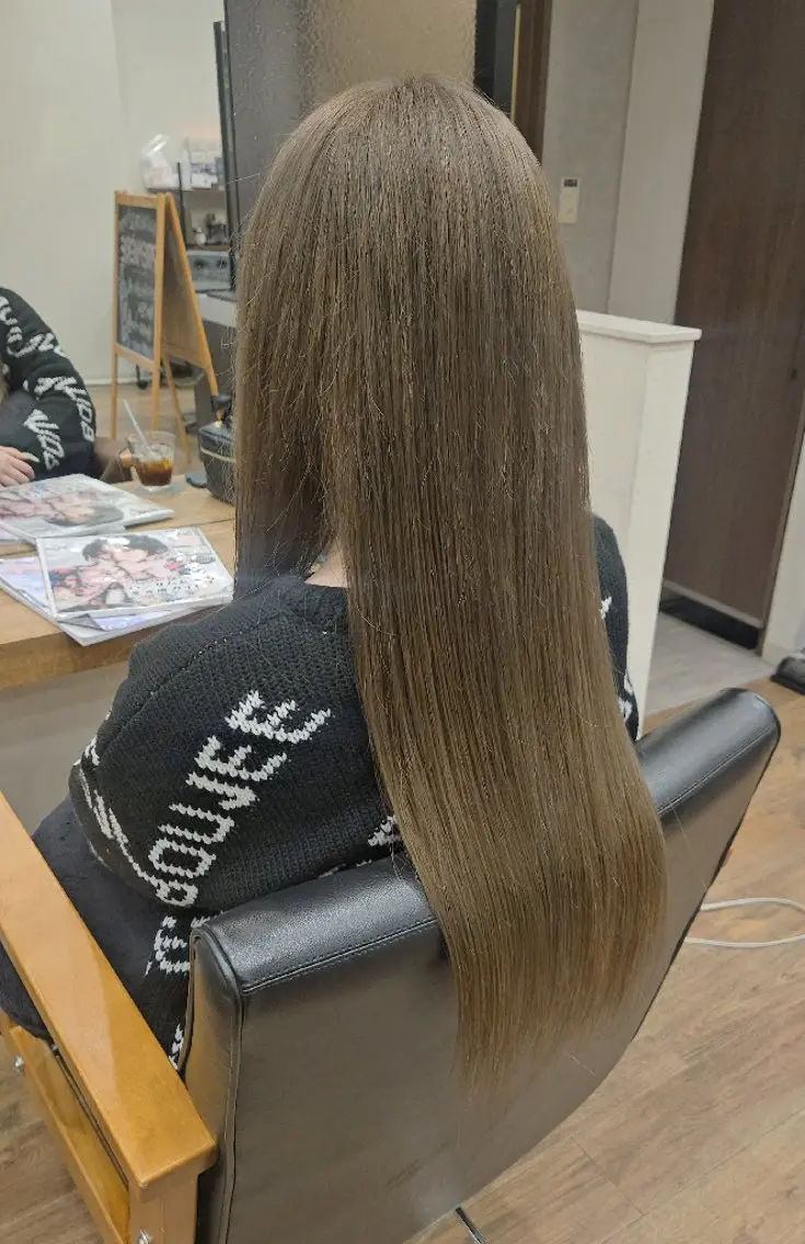 ロング カラー カット ヘアカラー トリートメント 関口 友菜のヘアスタイル