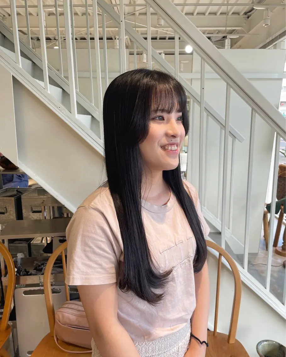 ロング 縮毛矯正 安西 香利奈のヘアスタイル