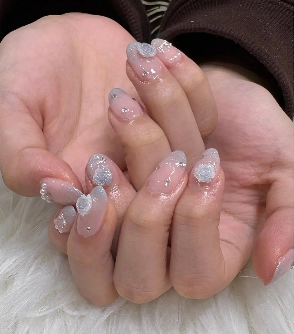 ネイル shiori .のネイルデザイン