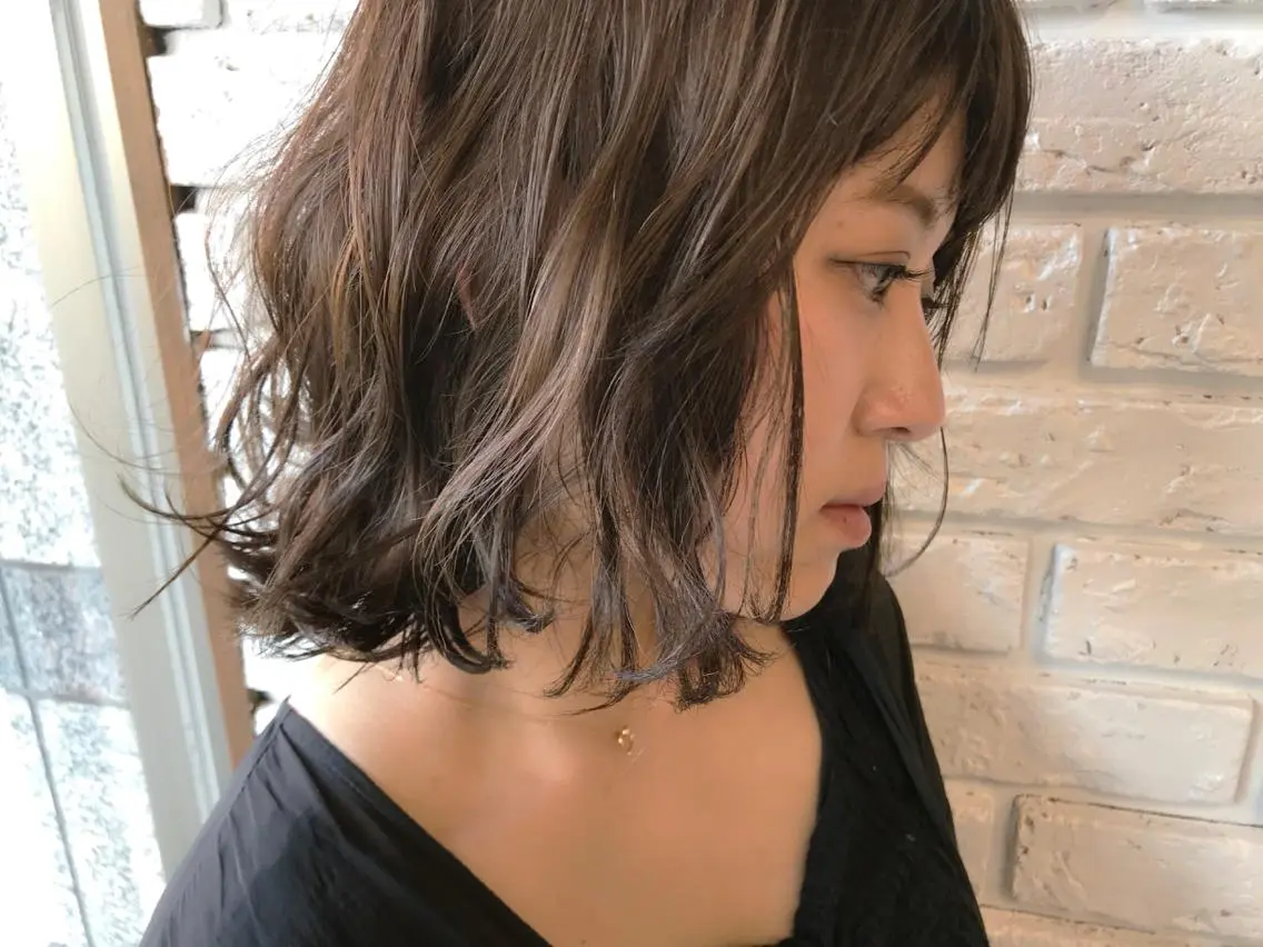 ミディアム カラー ハイライトカラー ハイライト カット ヘアカラー トリートメント 日比 貴大/ minim hairのヘアスタイル