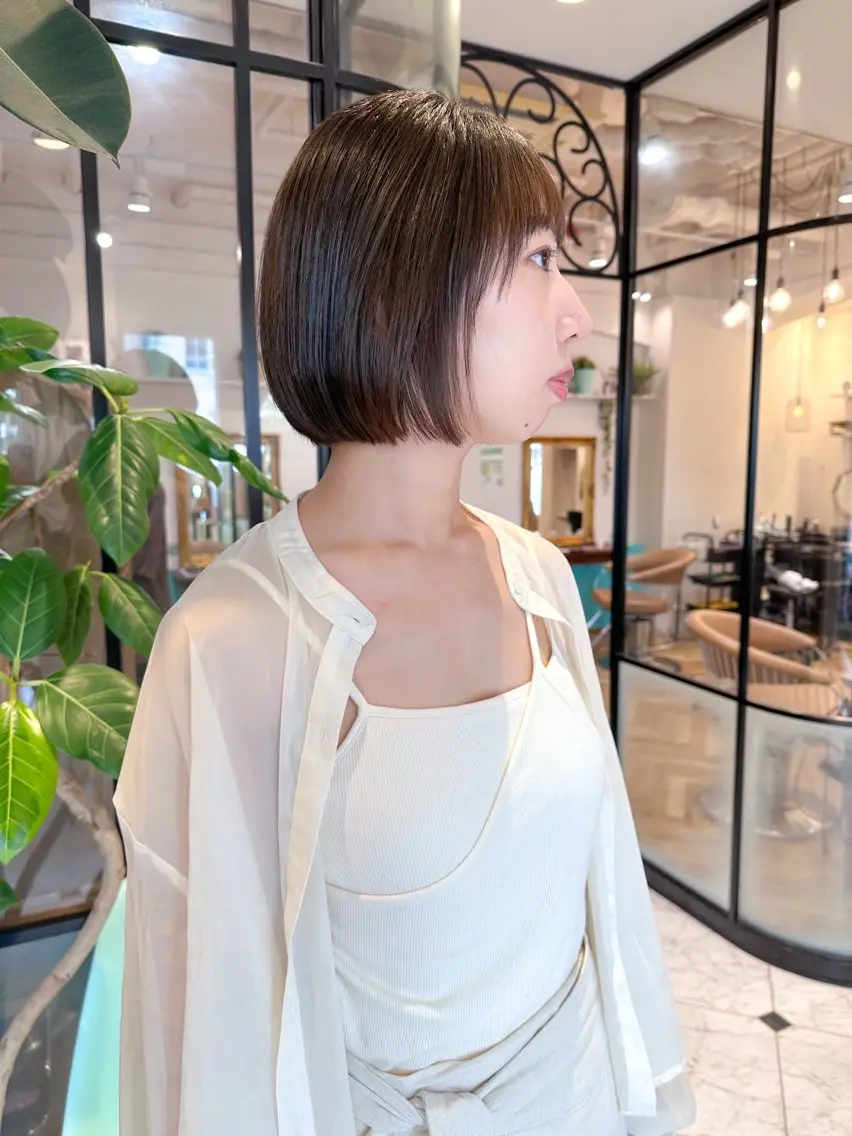 ショート カラー レイヤー🇰🇷小顔 見せ顔周り💕トモミのヘアスタイル