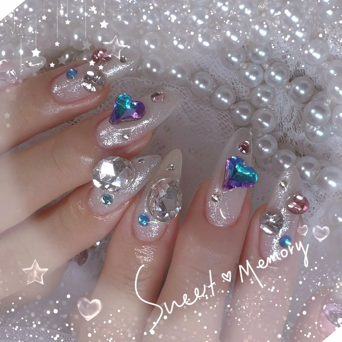 ネイル チークネイル フレンチネイル ガーリー ガラスフレンチ グラデーション ハンドネイル ハンドケア Chill Nailsalonのネイルデザイン