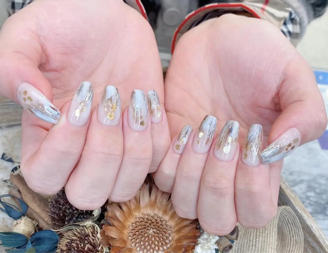 ネイル ラメ(グリッター) シルバー babarla Nailのネイルデザイン