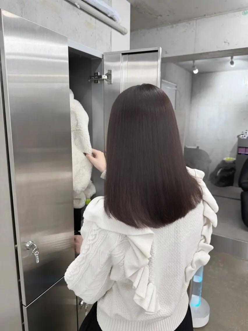 ミディアム カラー グレージュ カット ヘアカラー トリートメント 高橋大樹/グレー ジュ/ブリーチなしのヘアスタイル