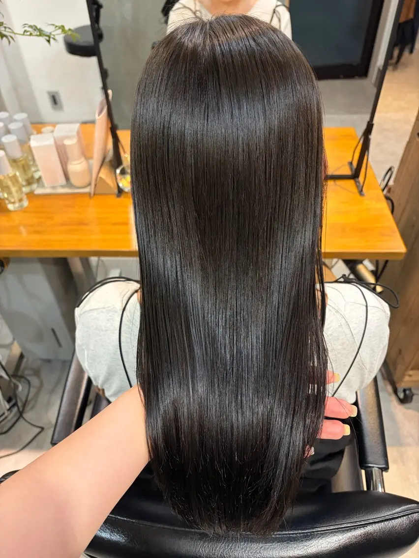 ロング ヘアカラー トリートメント chinatsu 🪞透明感/オリーブのヘアスタイル