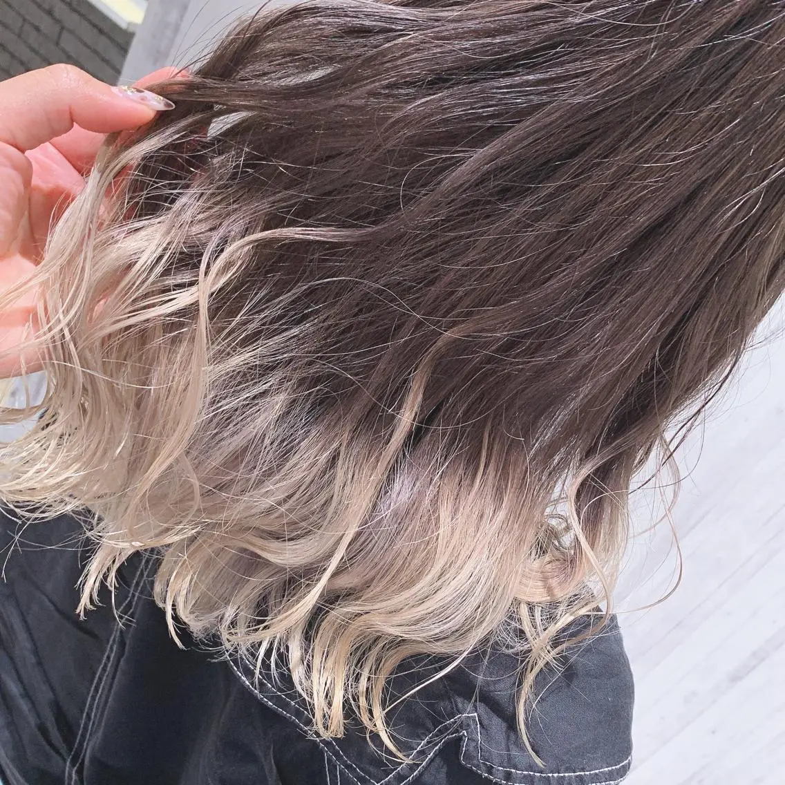 セミロング カラー ヘアアレンジ ベージュカラー ホワイトベージュ 髪質改善 トリートメント ヘアカラー トリートメント 新宿color🐝 AYAKA🌈💖のヘアスタイル
