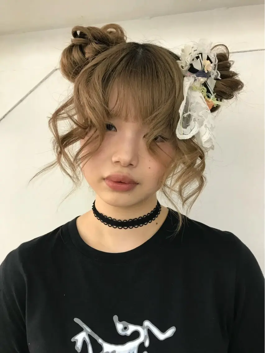 セミロング ヘアアレンジ 小森 梨華のヘアスタイル