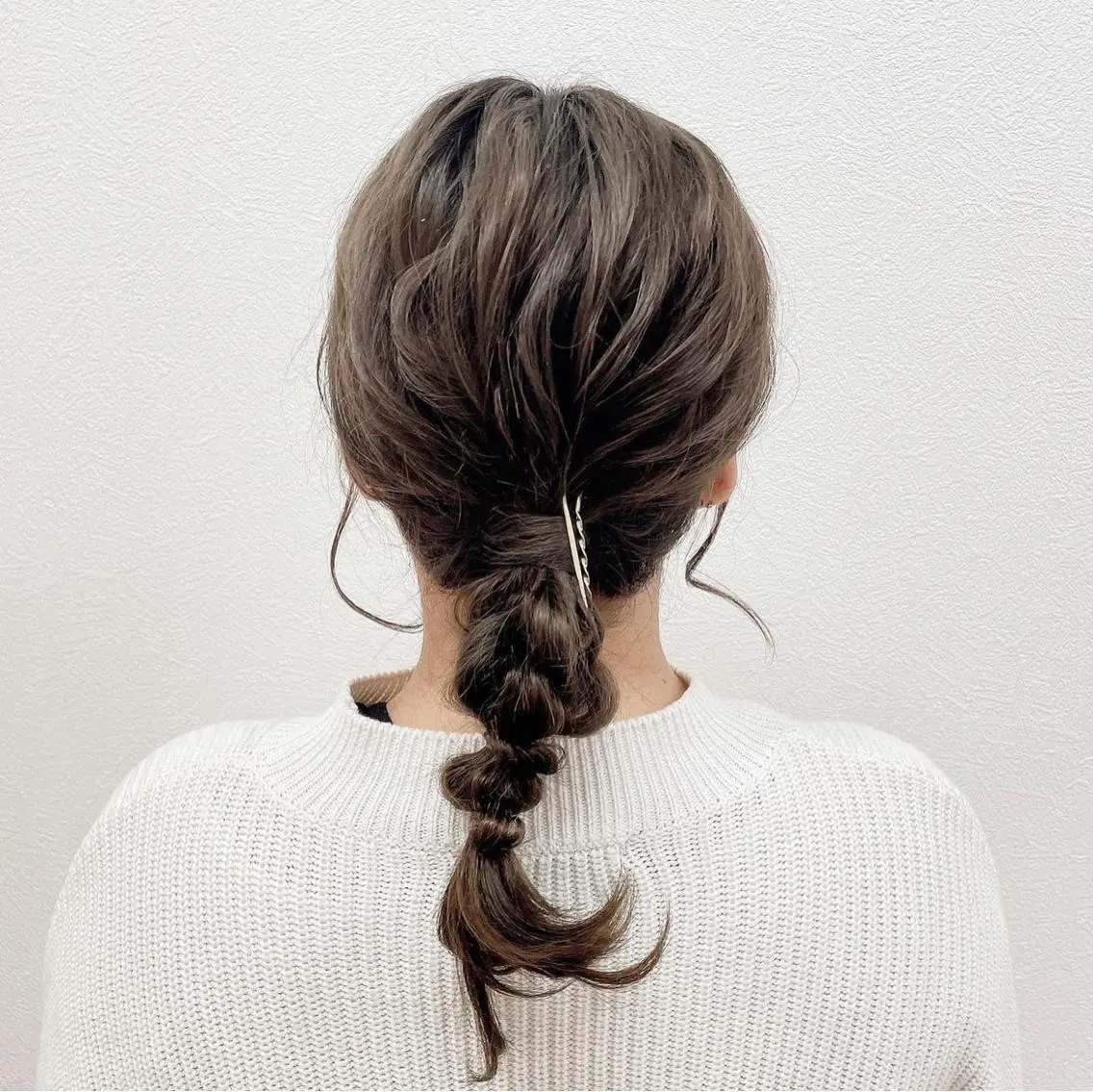 [ちょっとしたお出かけに🛍]ヘアアレンジ➕もみあげカットの写真