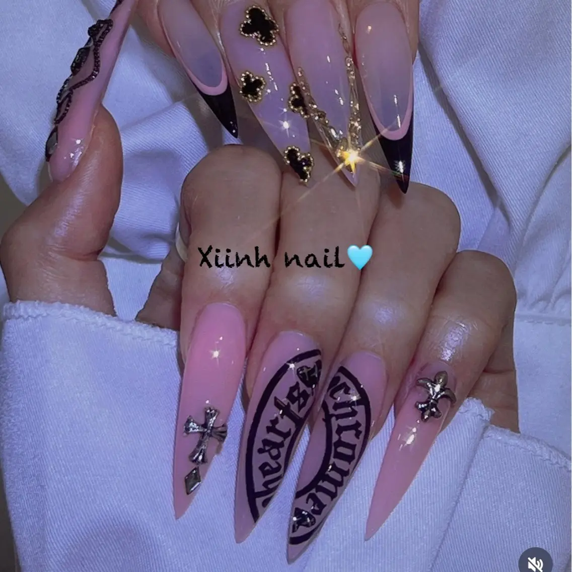 ネイル チークネイル 桜ネイル フットネイル ジェルネイル ハロウィン XIINH NAIL SALONのネイルデザイン