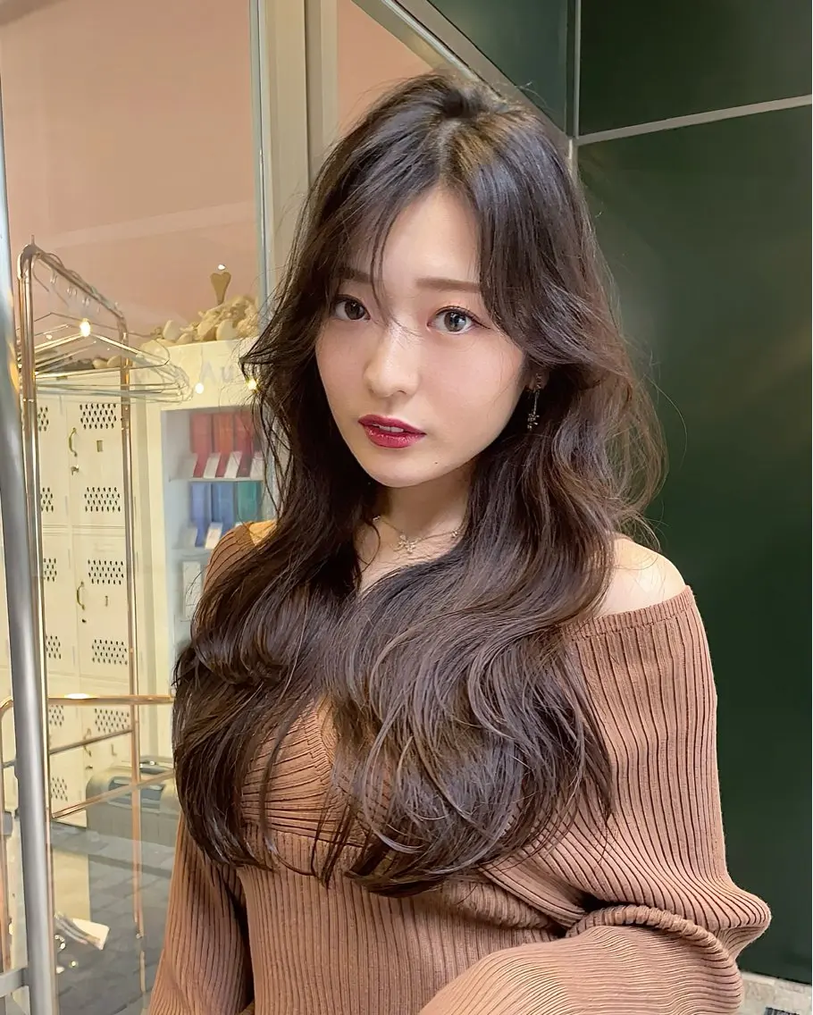 ロング 顔周りカット 髪質改善 韓国風ヘア レイヤーカット 小顔カット カット ムラ修正ブリーチ 山田眞之介のヘアスタイル
