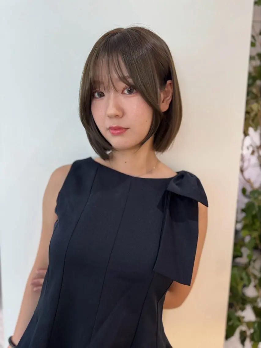 ショート カラー ブラウンカラー ボブ 顔周りカット 小顔カット ヘアカラー ハイトーン/縮毛矯正 AO俊介🌐のヘアスタイル