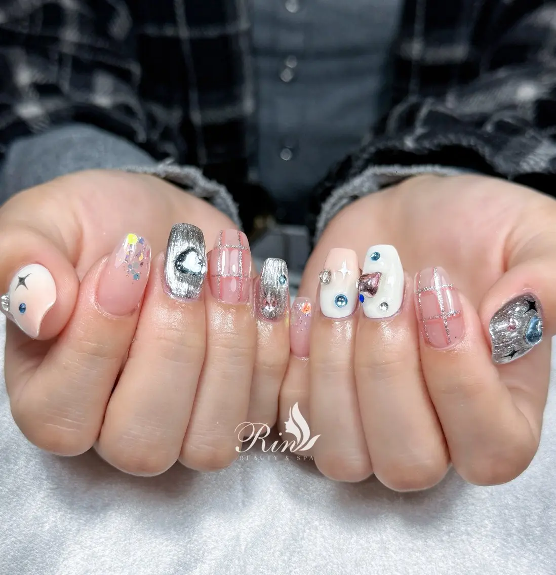 ネイル アートネイル 長さ出し ガーリー 韓国ネイル 持ち込み Rin Nail 新大久保店のネイルデザイン